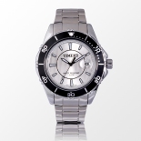 商务休闲条纹夜光男表W70008G